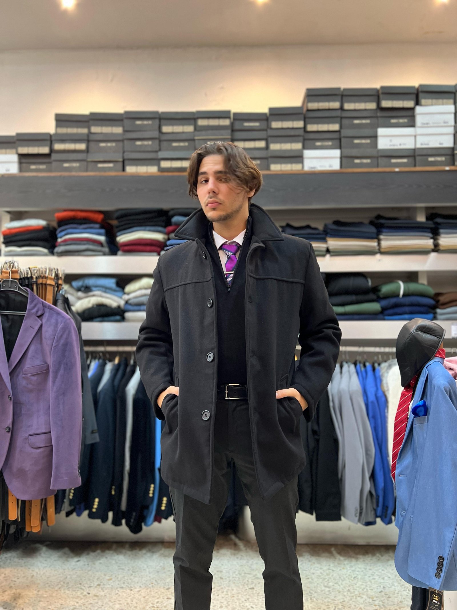 Abrigo negro clásico para hombre